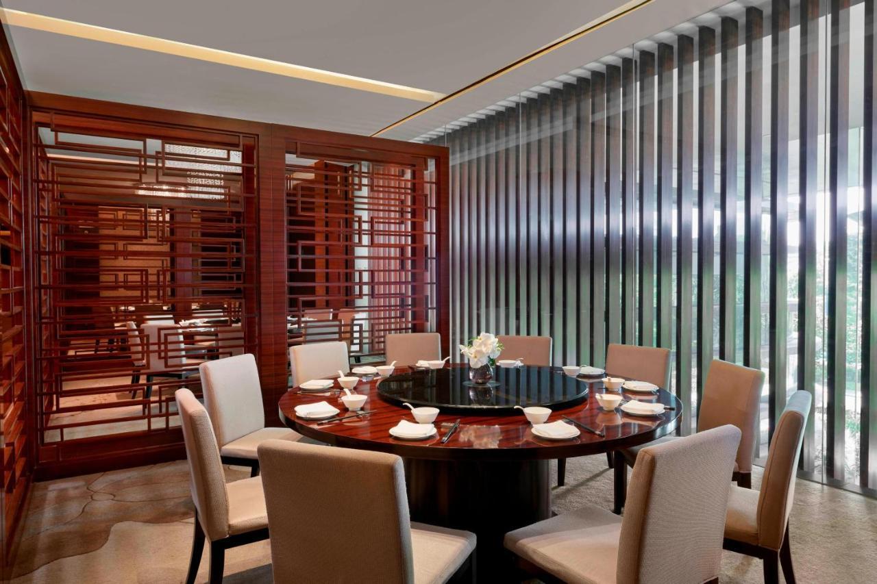 Отель The Westin Pazhou Гуанчжоу Экстерьер фото
