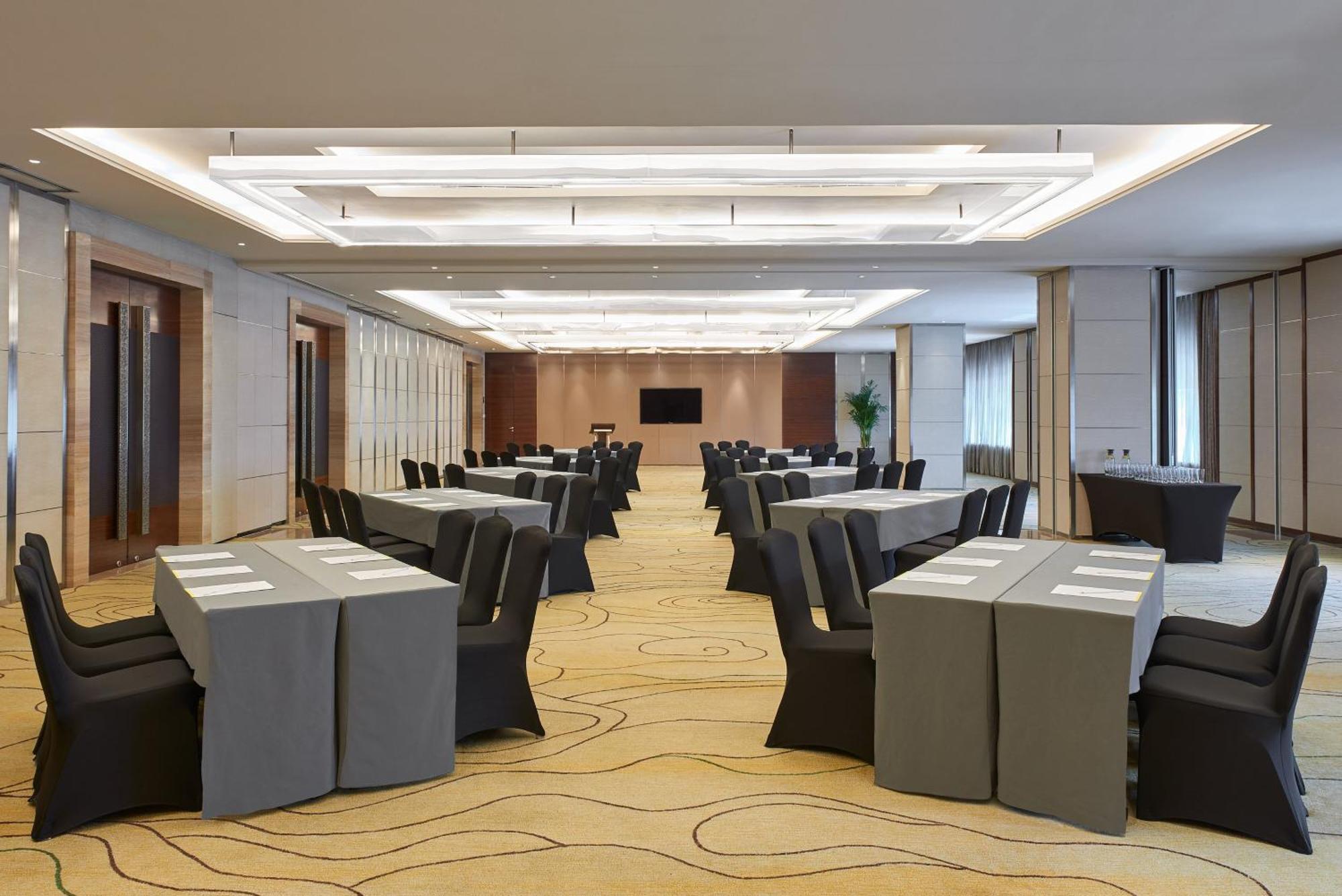 Отель The Westin Pazhou Гуанчжоу Экстерьер фото